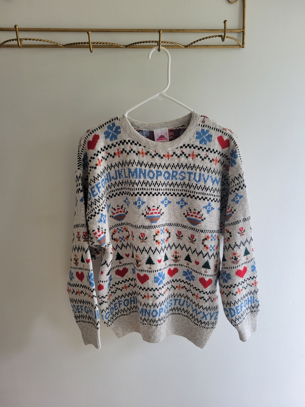 Vintage 90s Lady Footlocker Teacher Sweater Medium Alphabet Hearts
